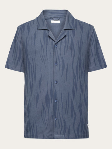 KnowledgeCotton Apparel - MEN Bouclé loose fit Northern Lights short sleeve shirt - GOTS/Vegan Shirts 9921 Blue