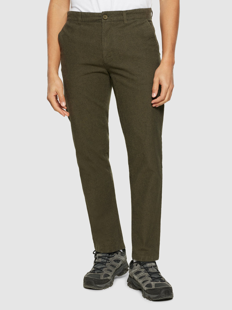 KnowledgeCotton Apparel - MEN CHUCK regular flannel chino pants Pants 1100 Dark Olive