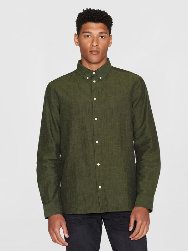 KnowledgeCotton Apparel - MEN Custom fit linen shirt Shirts 1068 Burned Olive