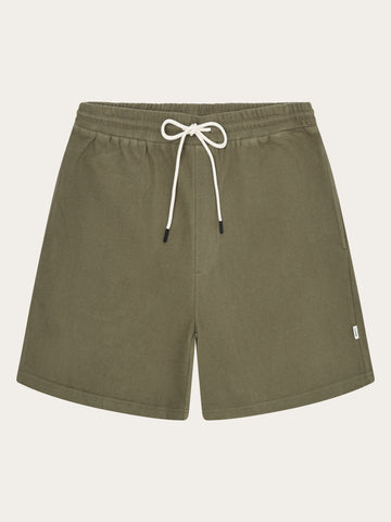 KnowledgeCotton Apparel - MEN Fig loose bouclé shorts Shorts 1068 Burned Olive