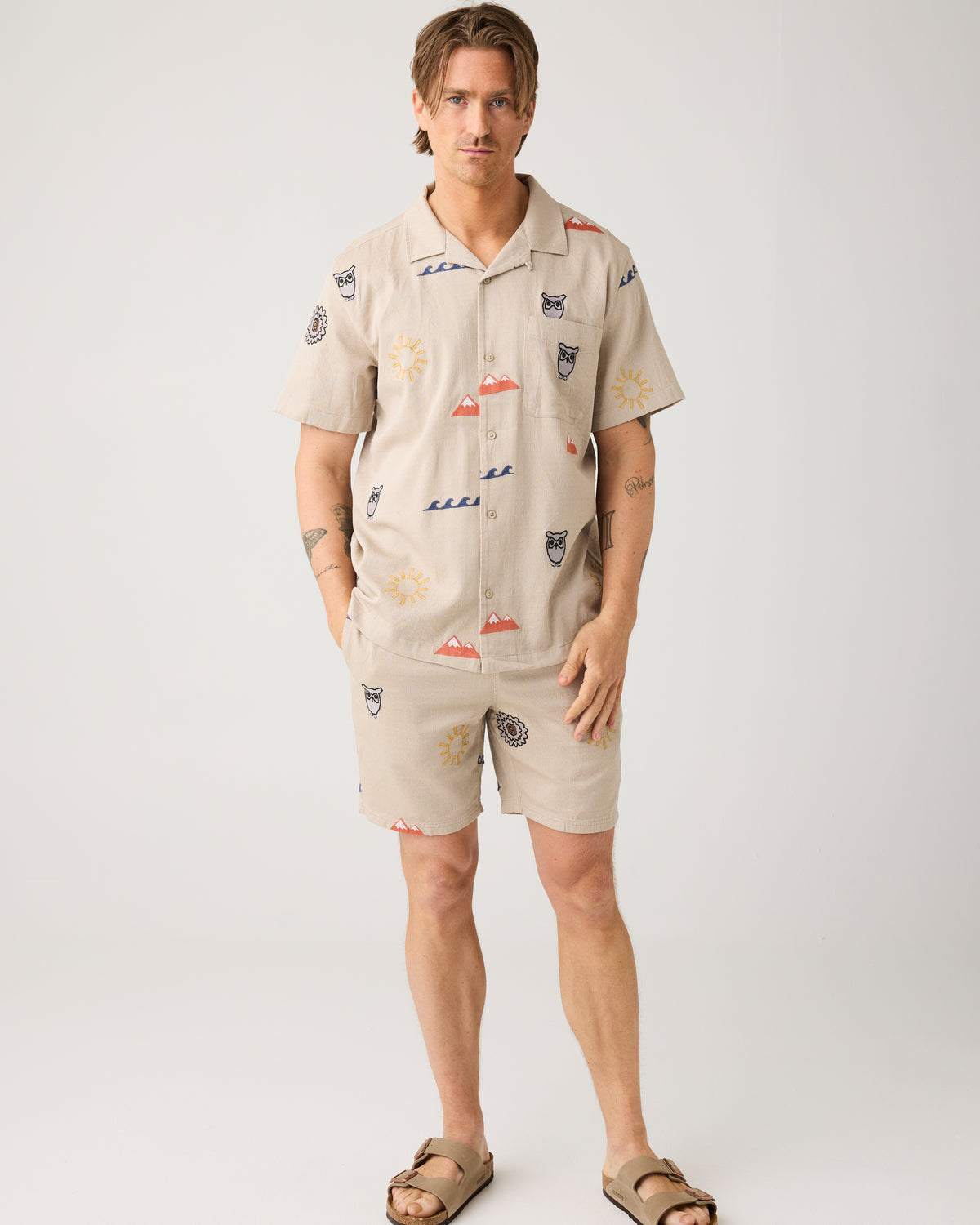 KnowledgeCotton Apparel - MEN Fig loose embroidery shorts Shorts 1228 Light feather gray