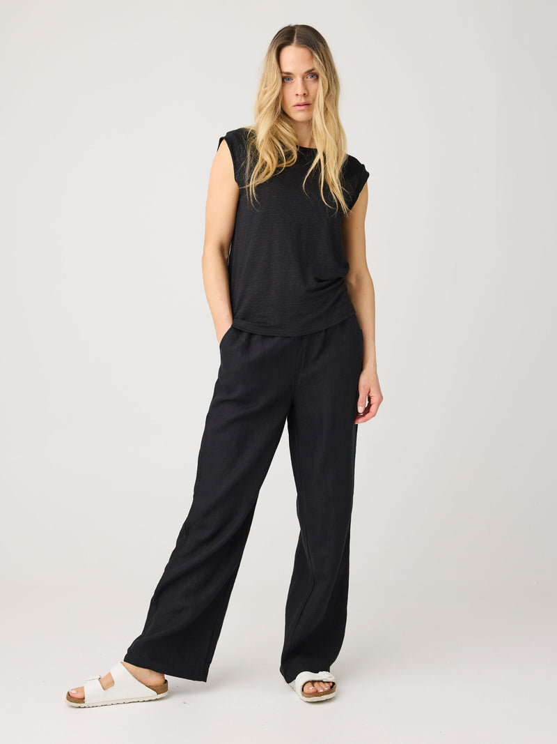 KnowledgeCotton Apparel - WMN Loose fold up linen t-shirt T-shirts 1300 Black Jet