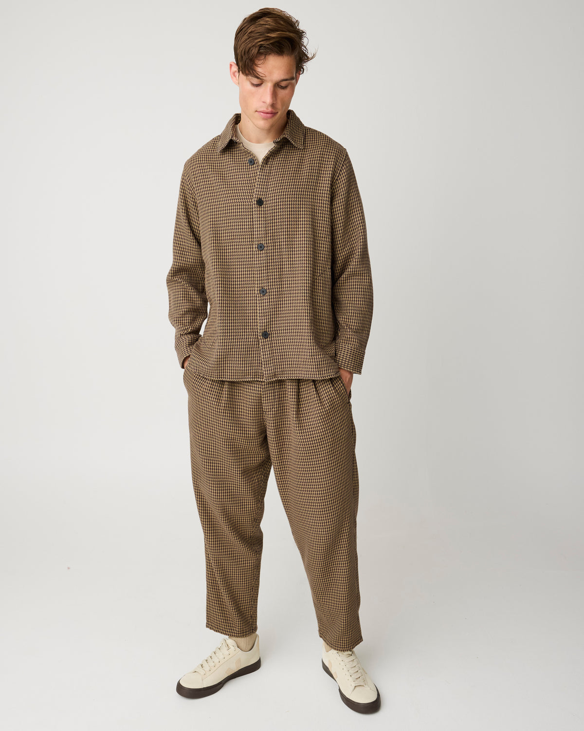 KnowledgeCotton Apparel - MEN Loose houndtooth overshirt Overshirts 7035 Dark Brown check