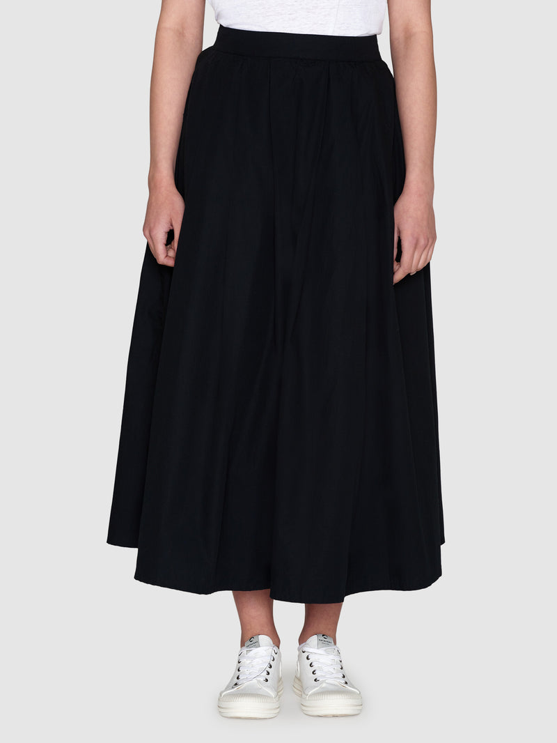 KnowledgeCotton Apparel - WMN Poplin pleated mid-length skirt Skirts 1300 Black Jet