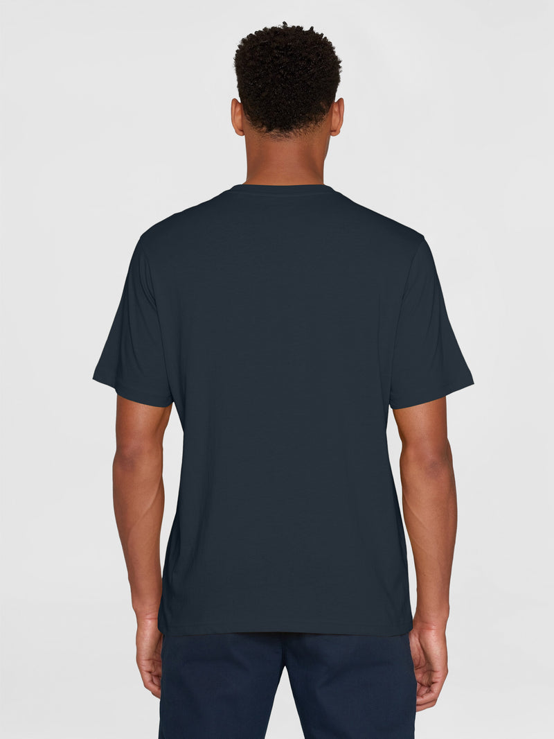 KnowledgeCotton Apparel - MEN Regular big owl front print t-shirt - Regenerative Organic Certified™ - GOTS T-shirts 1001 Total Eclipse