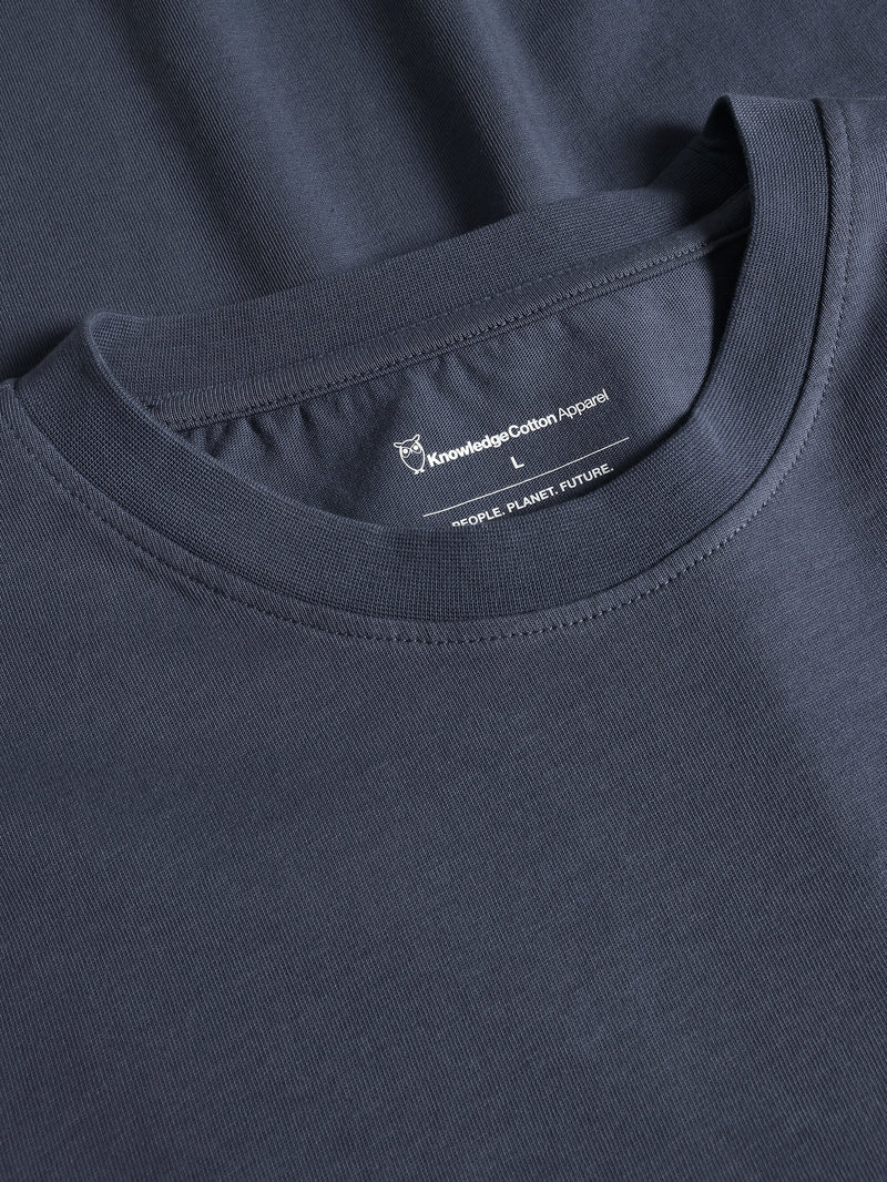 KnowledgeCotton Apparel - UNI Regular drop-shoulder short sleeve heavy single jersey printed t-shirt GOTS/Vegan T-shirts 1226 Vintage Indigo