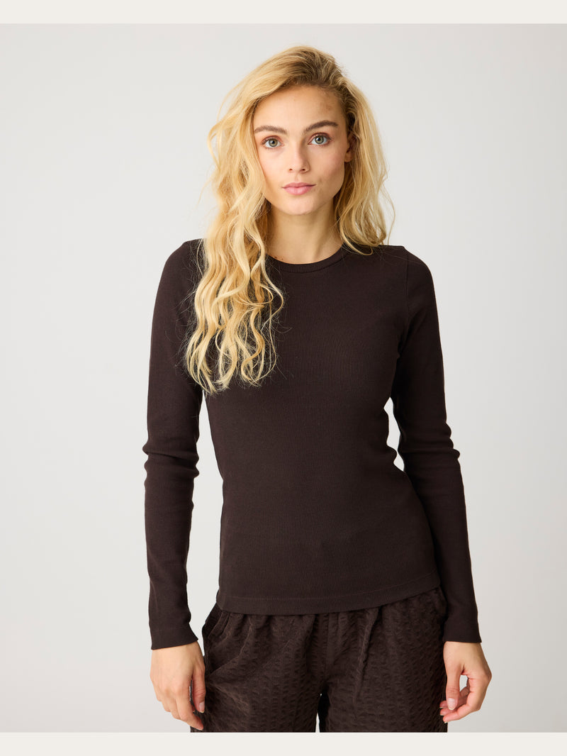KnowledgeCotton Apparel - WMN Rib Scoop neck long sleeved Long Sleeves 1487 Chocolate Torte