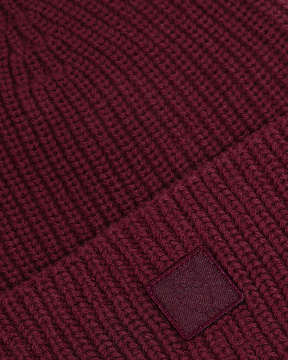 KnowledgeCotton Apparel - UNI Rib badge beanie Hats 1500 Burgundy