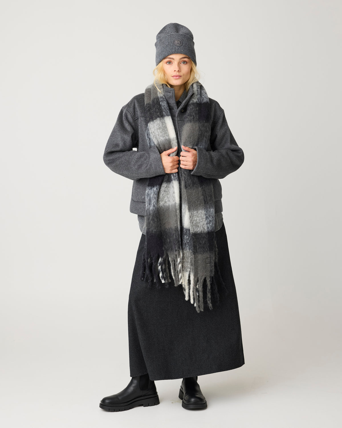 KnowledgeCotton Apparel - WMN Short wool jacket Jackets 1073 Dark Grey Melange