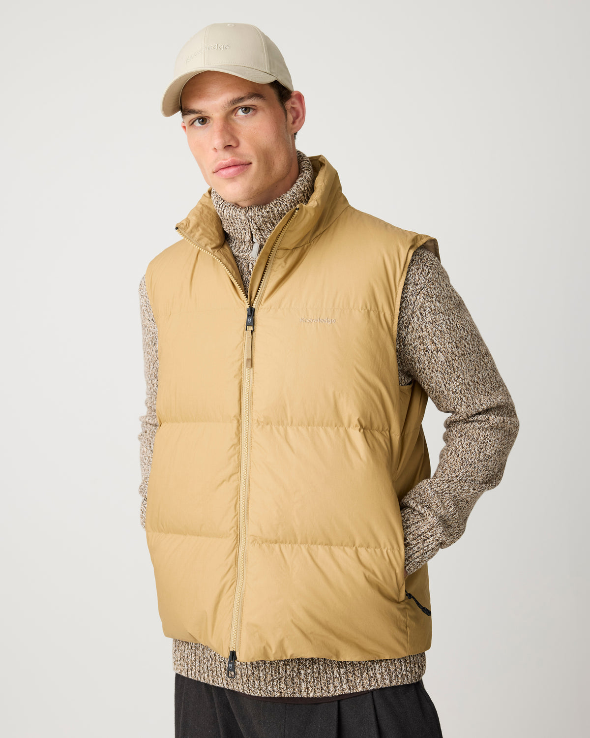 KnowledgeCotton Apparel - MEN Vent 90 puffer vest Vests 1336 Kelp melange