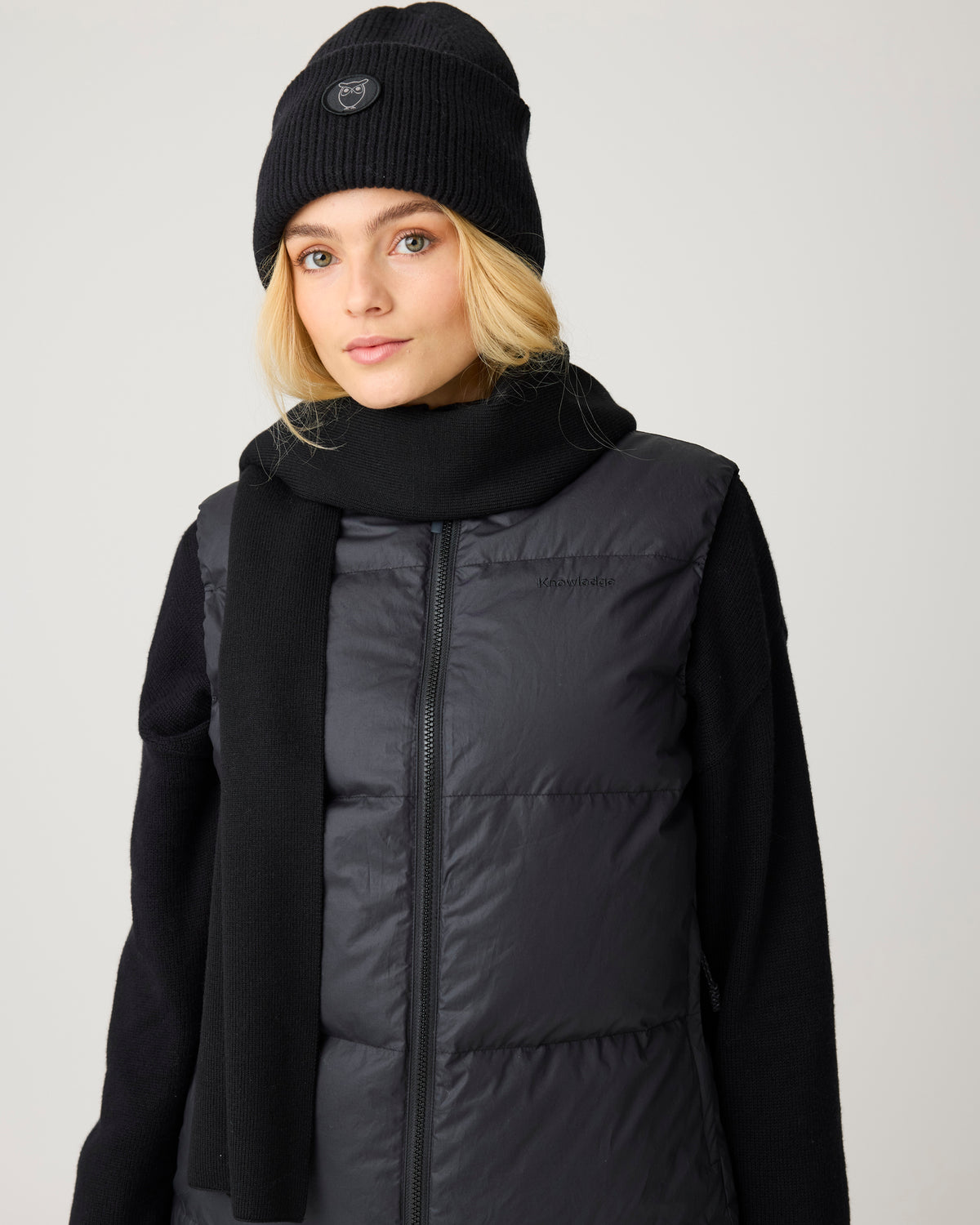KnowledgeCotton Apparel - WMN Vent 90 puffer vest Vests 1300 Black Jet