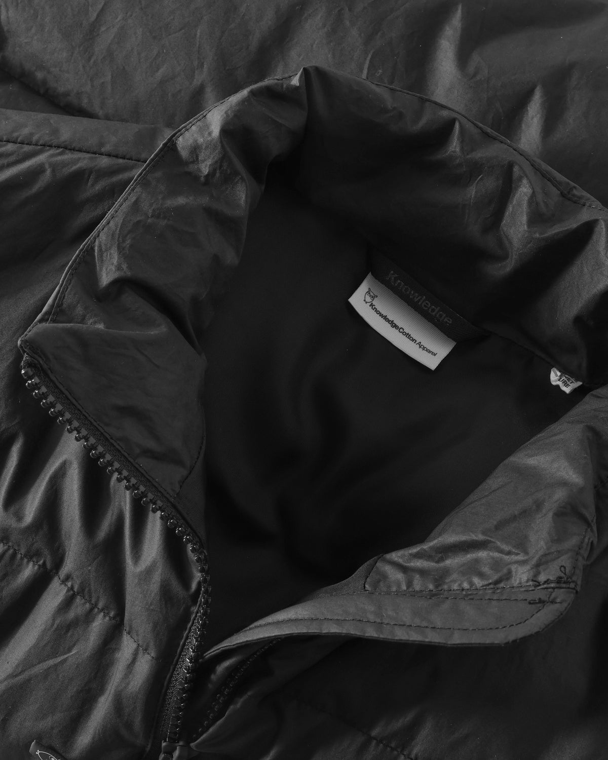 KnowledgeCotton Apparel - WMN Vent 90 puffer vest Vests 1300 Black Jet