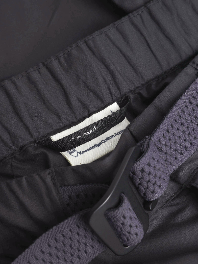 KnowledgeCotton Apparel - MEN Vent Ripstop 90 lightweight shorts - GOTS/Vegan Shorts 1300 Black Jet
